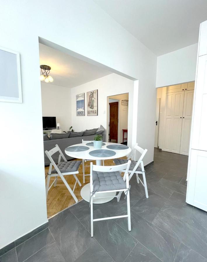 08 Gdynia Centrum - Apartament Mieszkanie Dla 6 Os Buitenkant foto