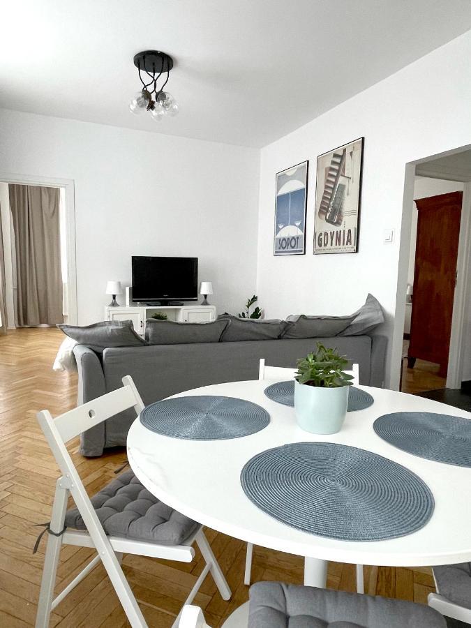 08 Gdynia Centrum - Apartament Mieszkanie Dla 6 Os Buitenkant foto